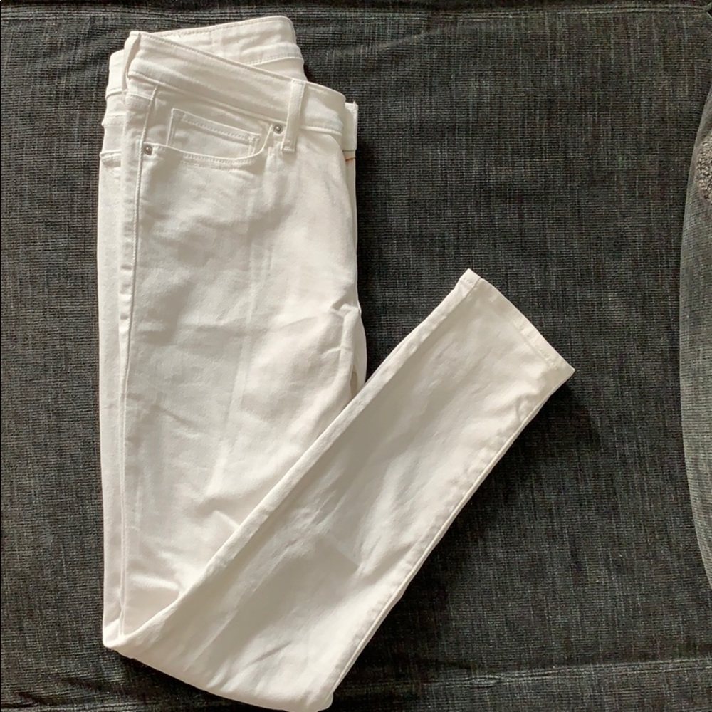 White Levi’s Jeans 711 Skinny